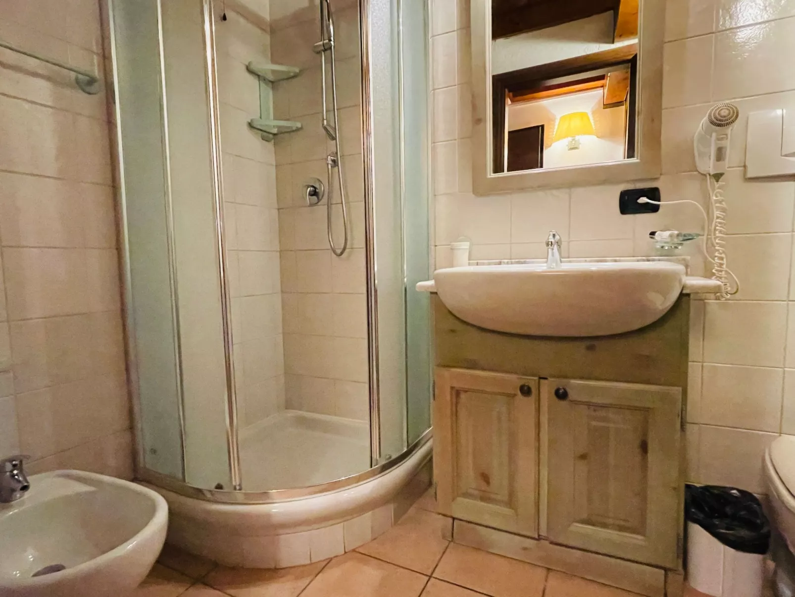 Zwei-Zimmer-Wohnung im Dachgeschoss 4 p. l. Villa Frejus - Image-tags.info