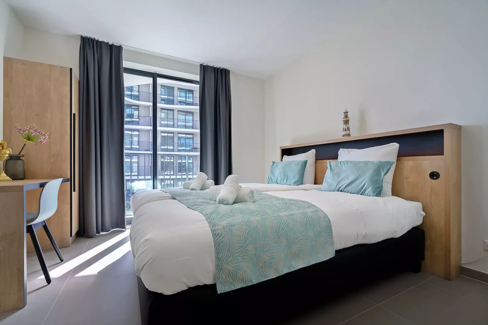 Breskens Apartments & Penthouses 13 - Buitenkant zomer