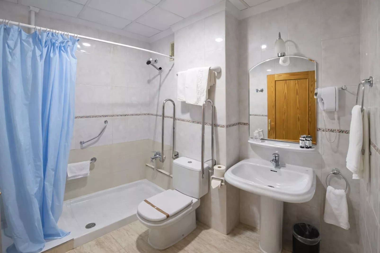 Single Room - Badkamer