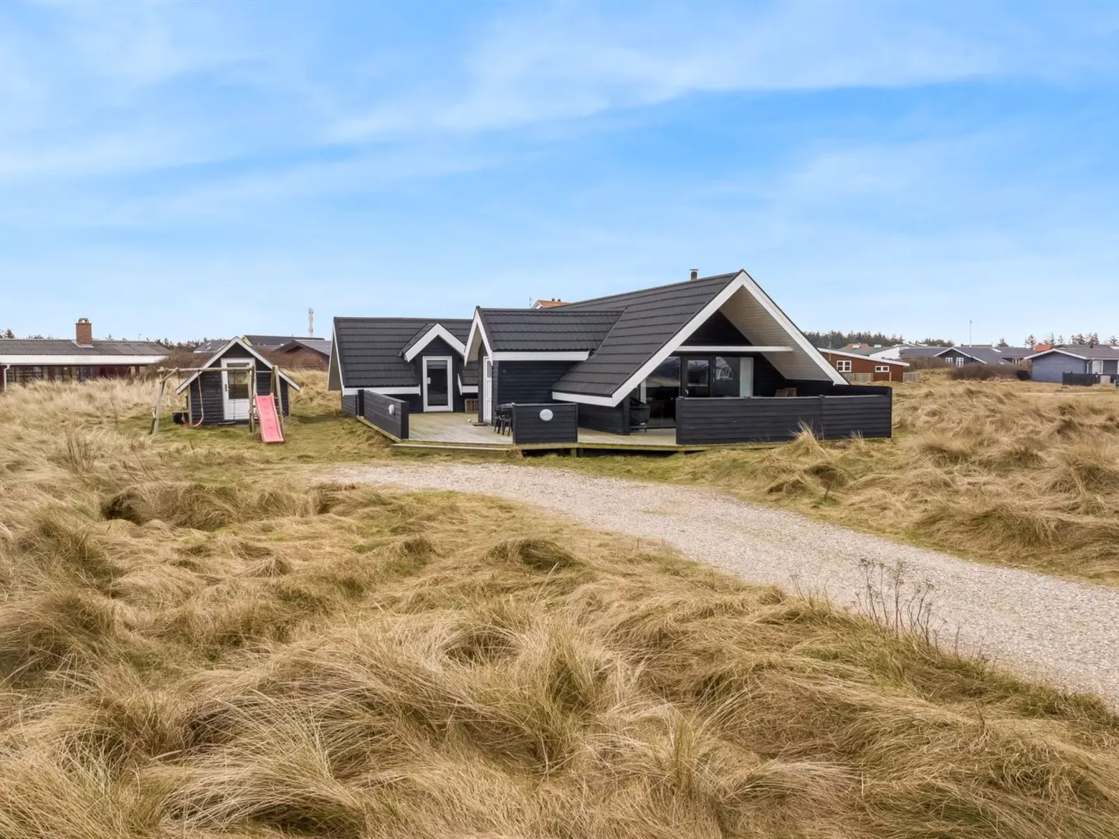 "Launo" - 300m from the sea - Buiten