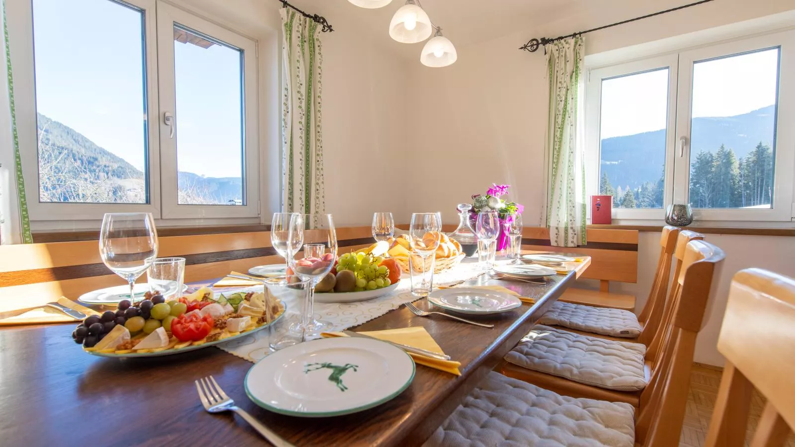 Pehambauer S - Eetkamer