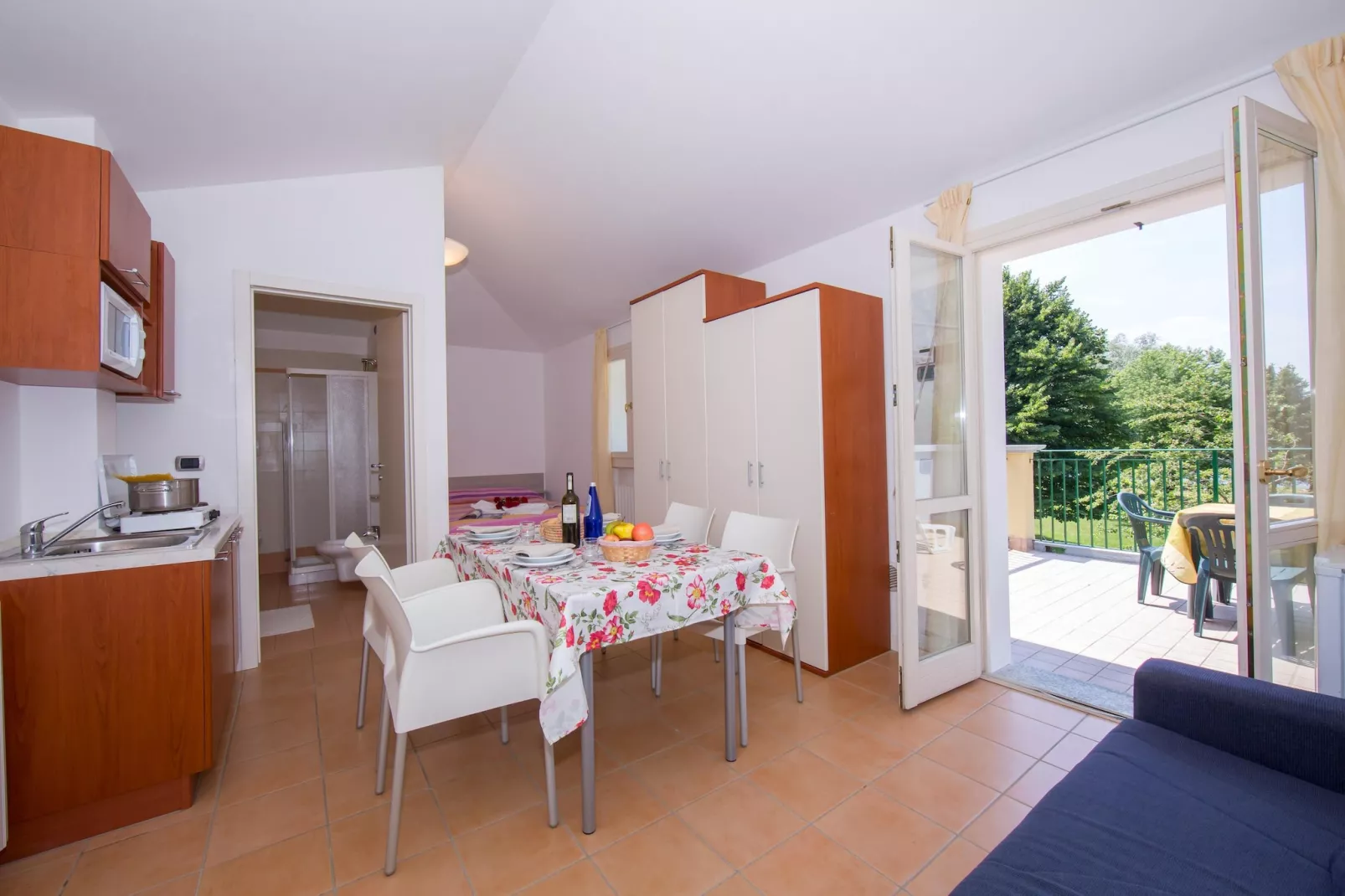 RESIDENCE PORTO LETIZIA - VILLAS-STUDIO 4 PAX VISTA LAGO PLUS 8213 - VSLP4 - Eetkamer