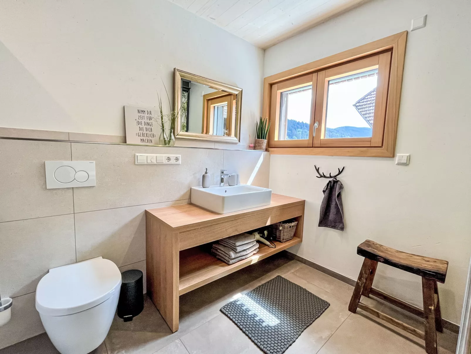 Kinast (HFT202) - Binnen