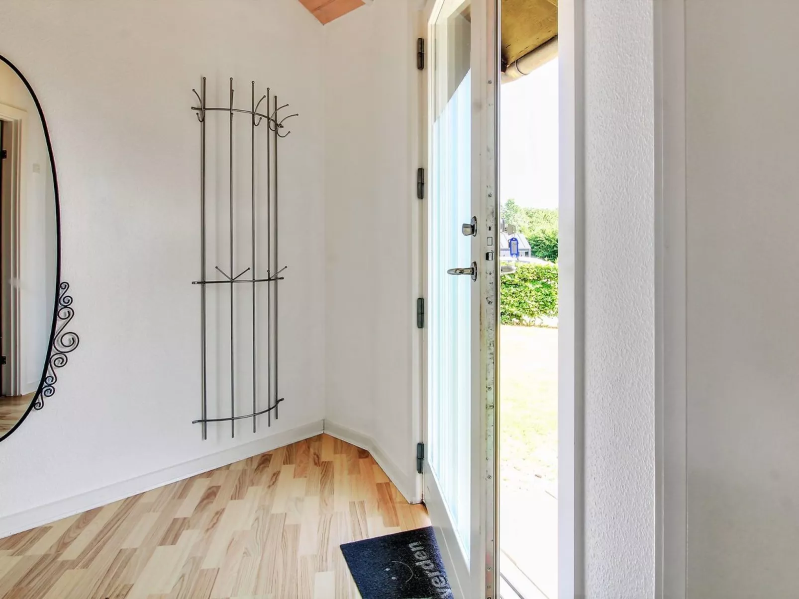 "Jani" - 25km from the sea - Binnen