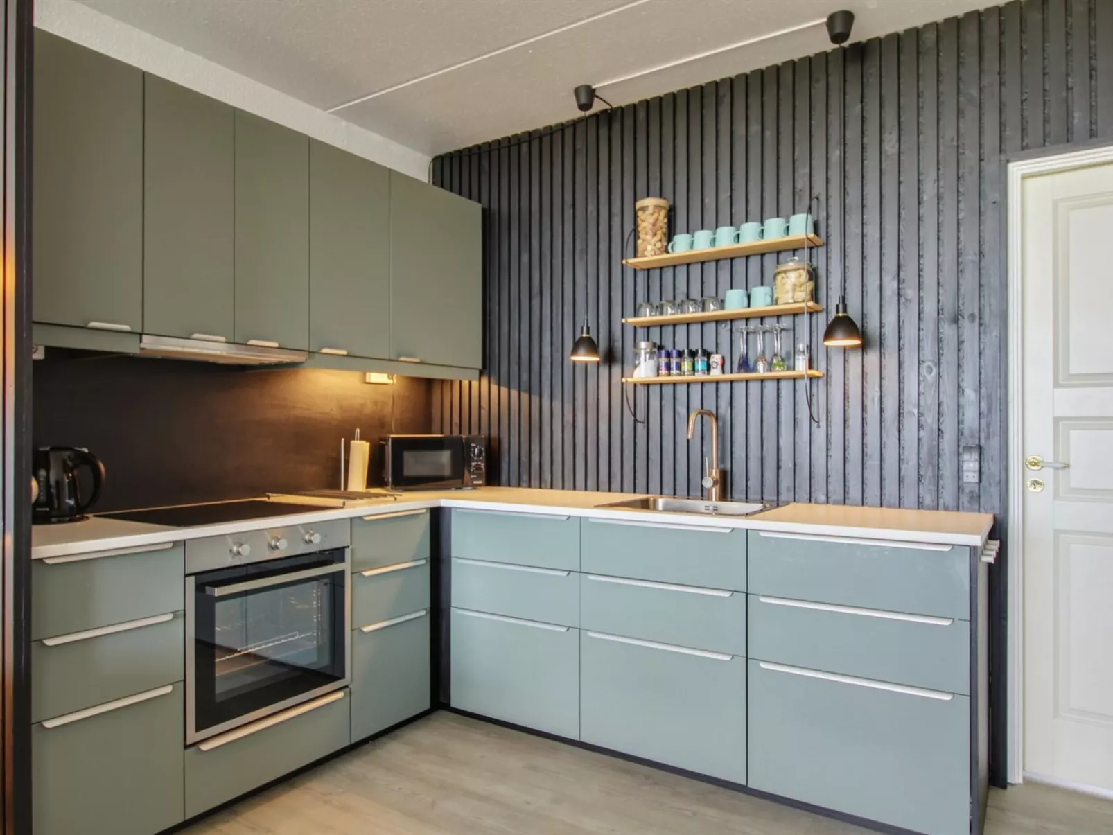 "Brynhild" - 50m from the sea-Binnen