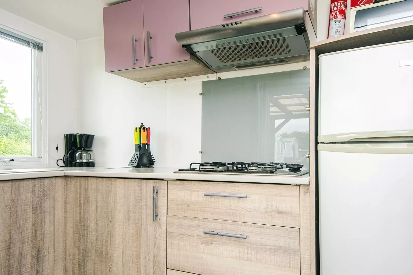 Mobile homes til 6 pers., med bad-Binnen