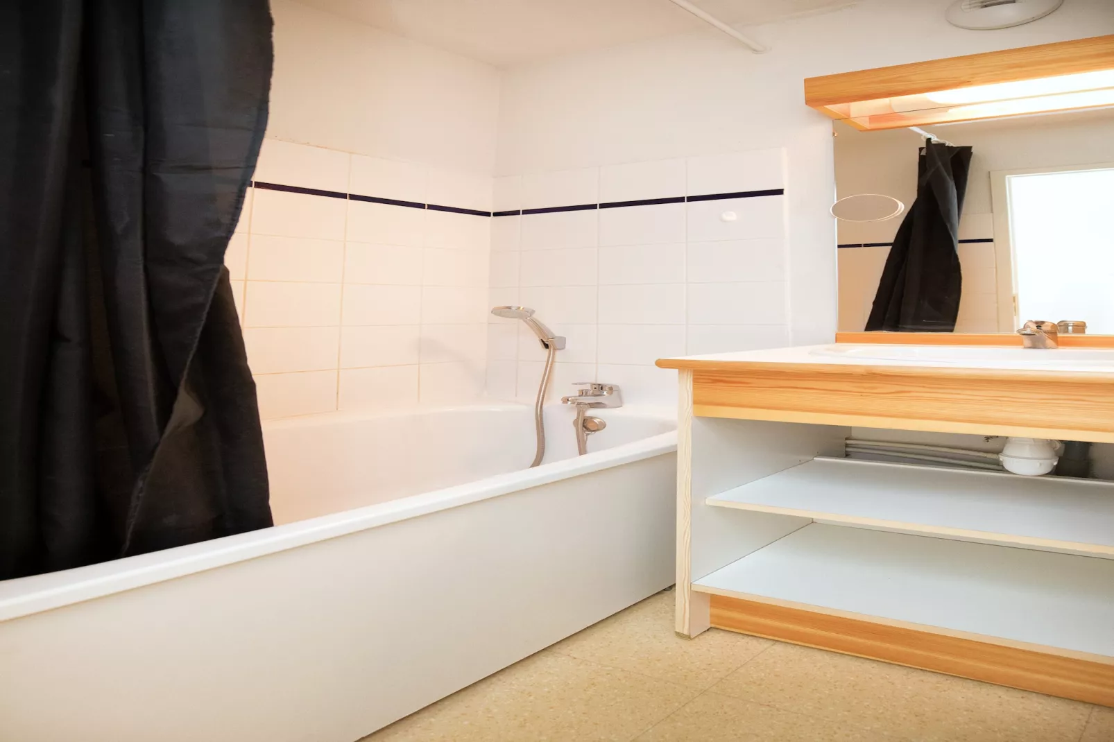 Balcons B 007 - PARC NAT. VANOISE appart. 6 pers. - Badkamer