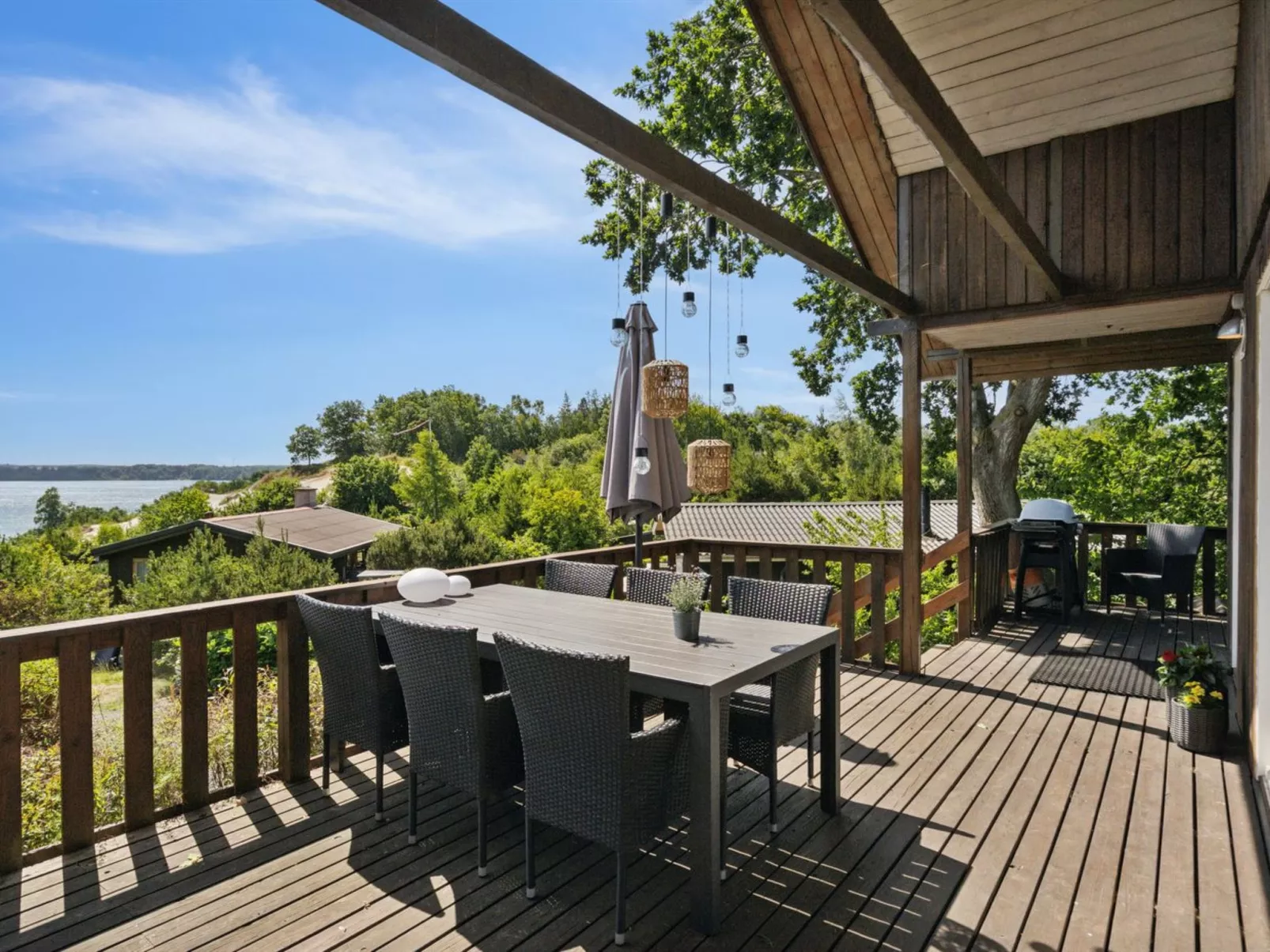 "Sighbiorn" - 150m to the fjord-Buiten