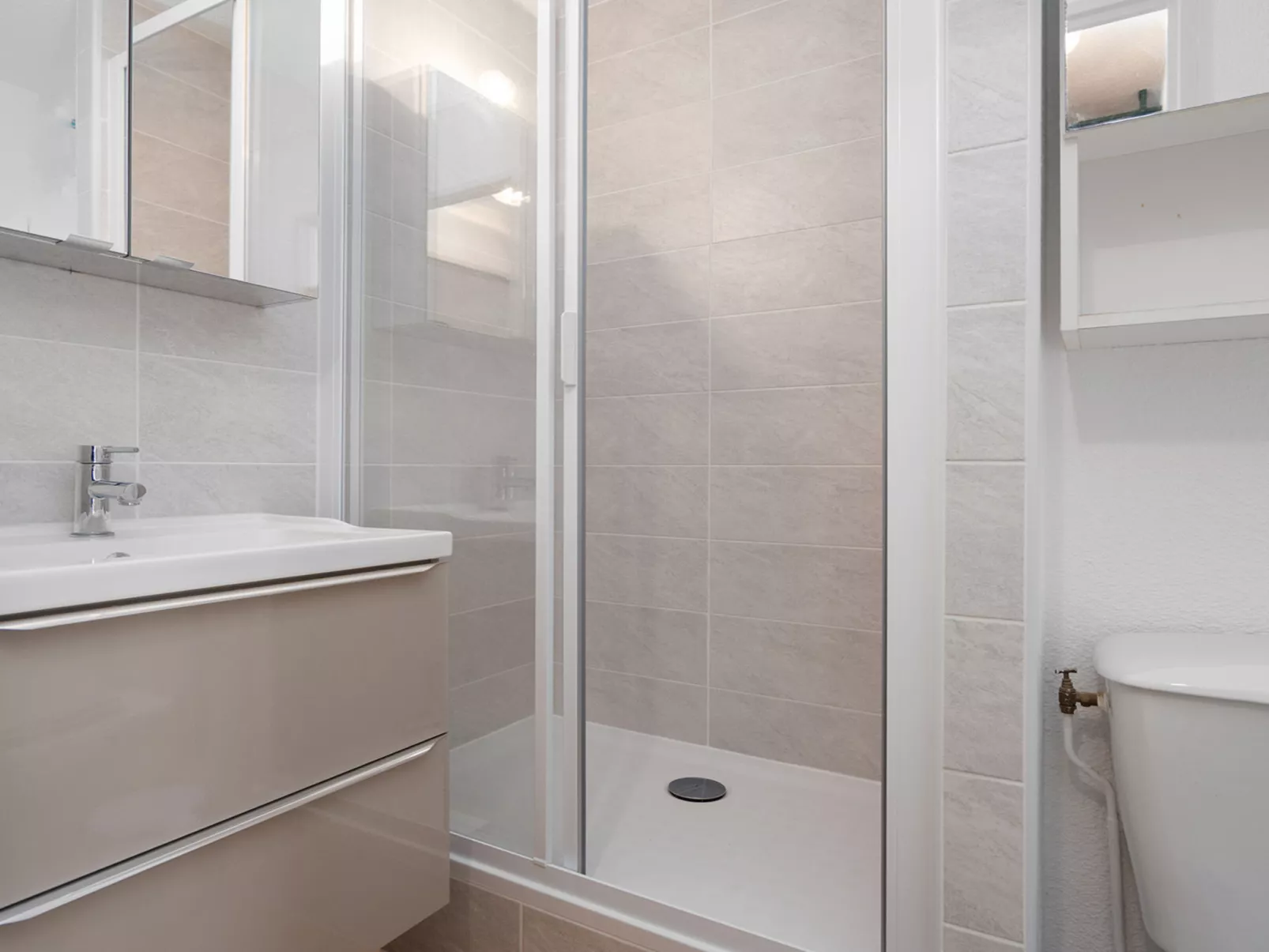 Le Jean Barth II-Binnen