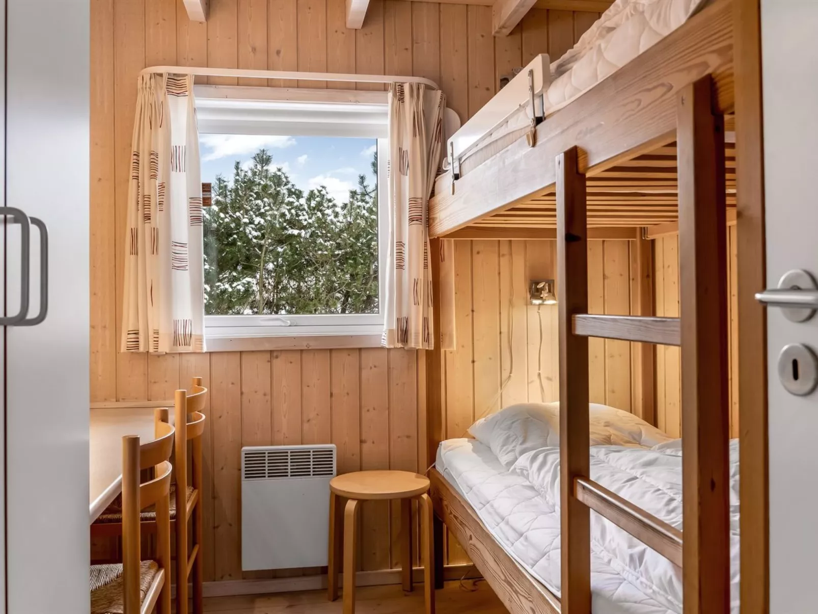 "Galin" - 210m to the fjord-Binnen