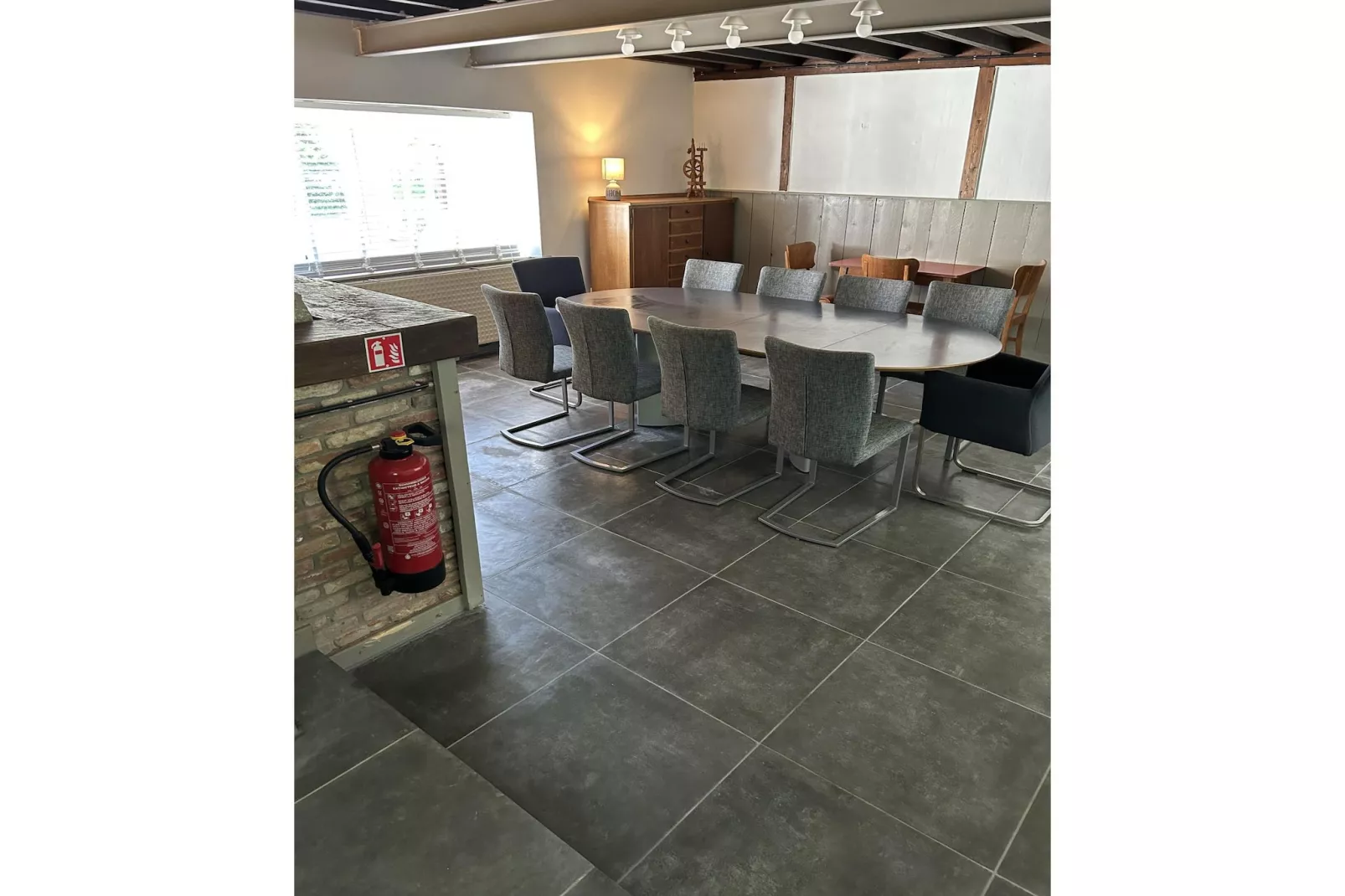 L'Ecureuil Blanc-Eetkamer