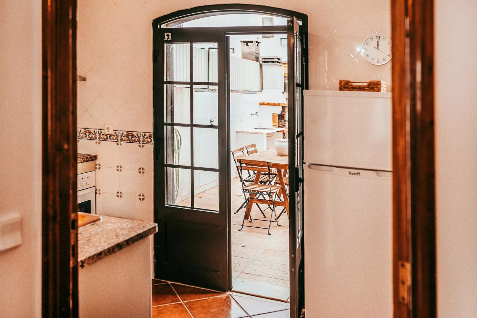 Altura Beach Villa by GT House-Overloop