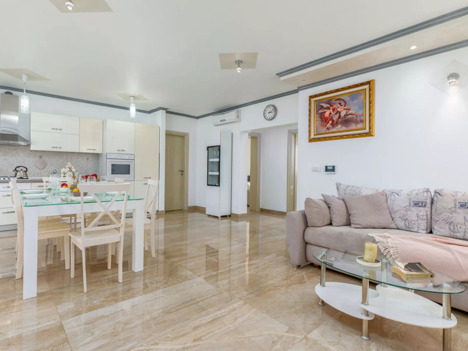 Villa Ricardo-Binnen