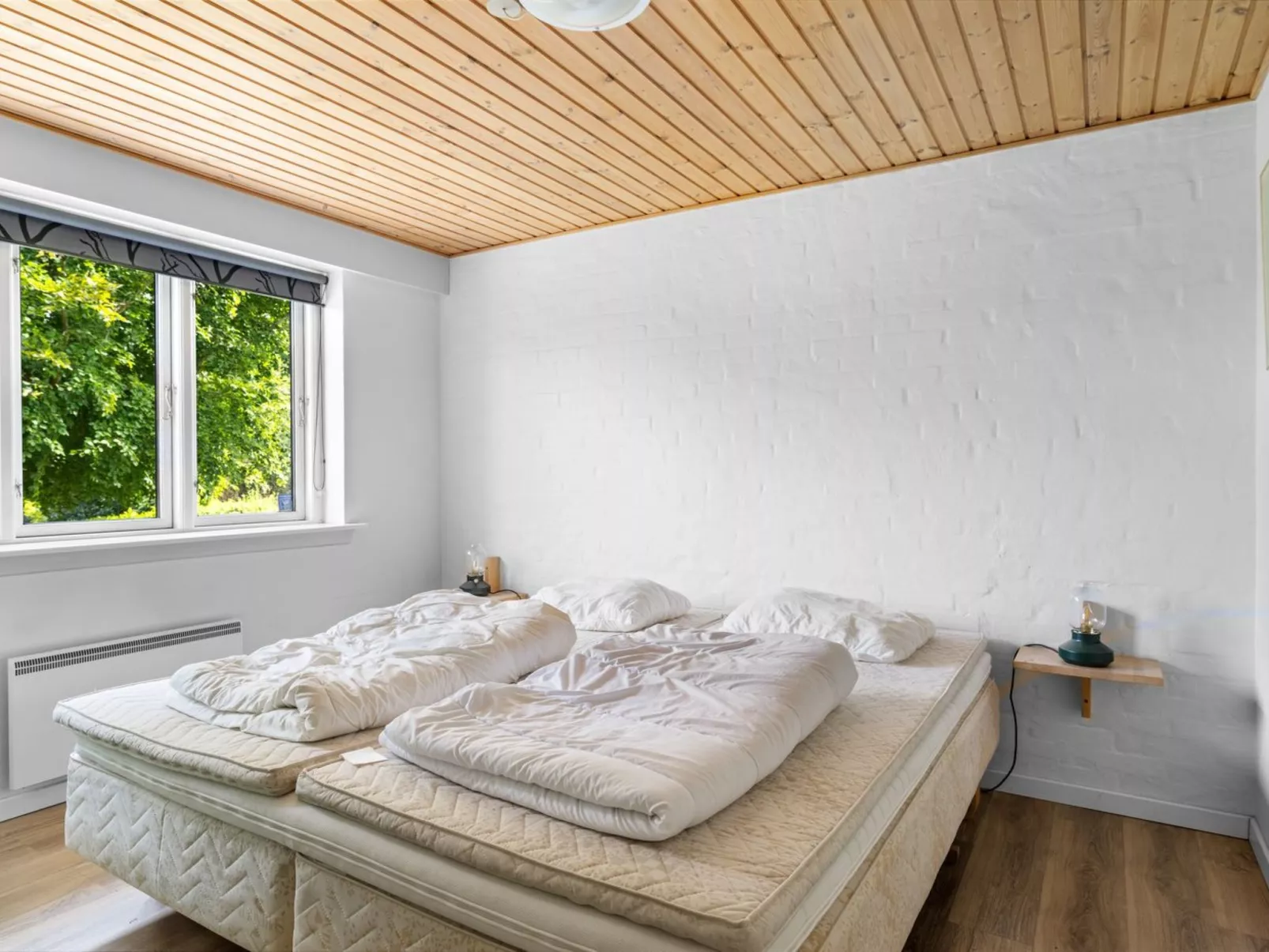 "Ina" - 210m from the sea-Binnen