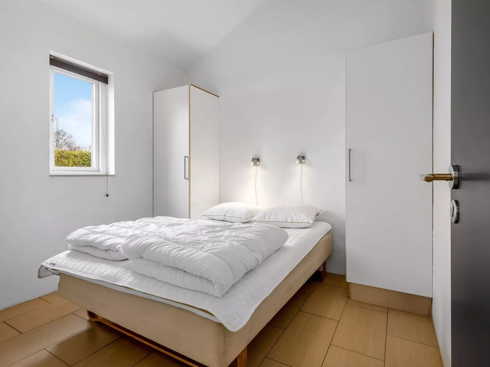 "Synne" - 350m from the sea-Binnen