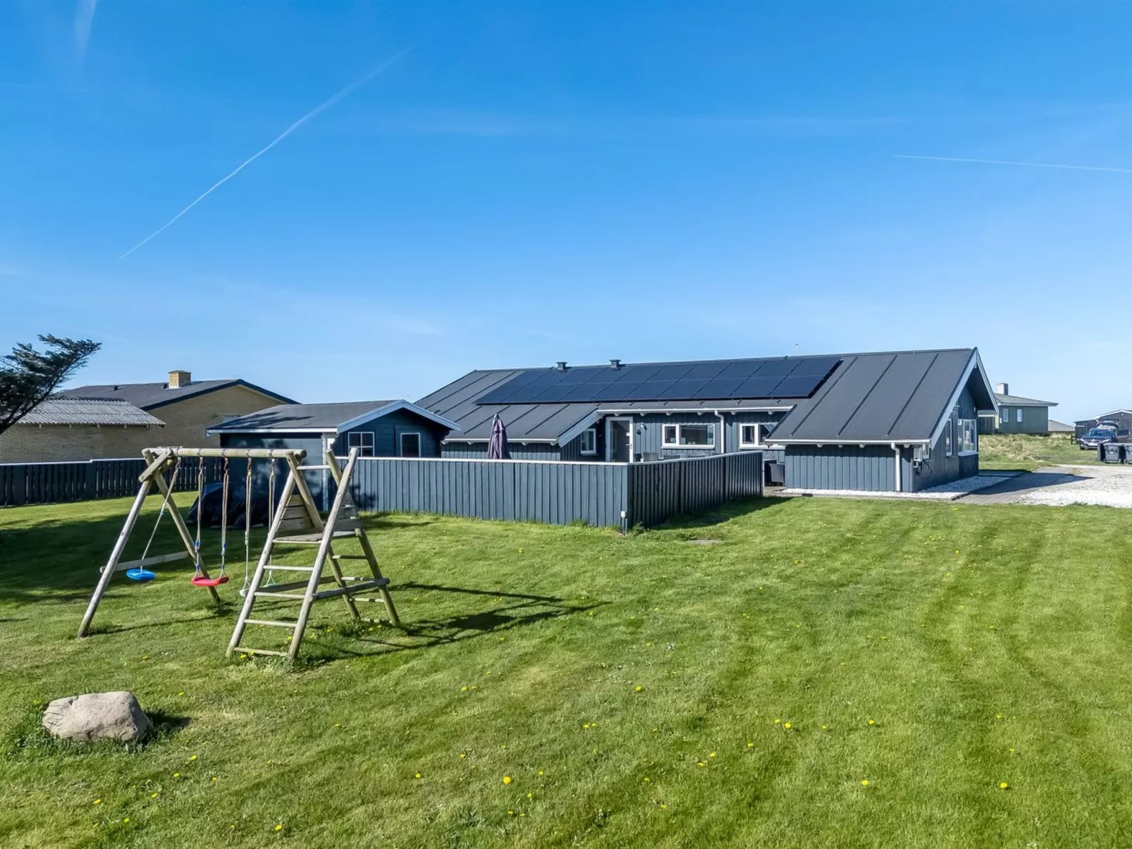 "Månviva" - 250m from the sea - Buiten