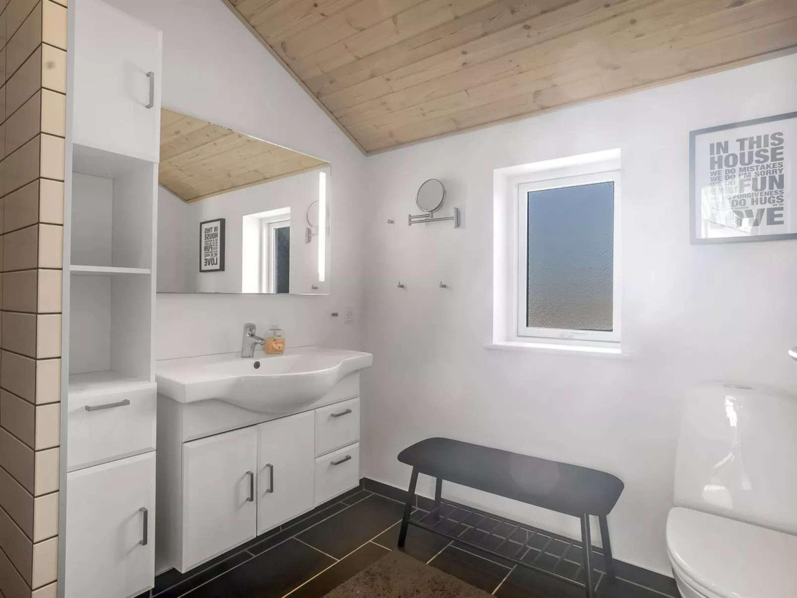 "Østmar" - 1.3km from the sea - Binnen