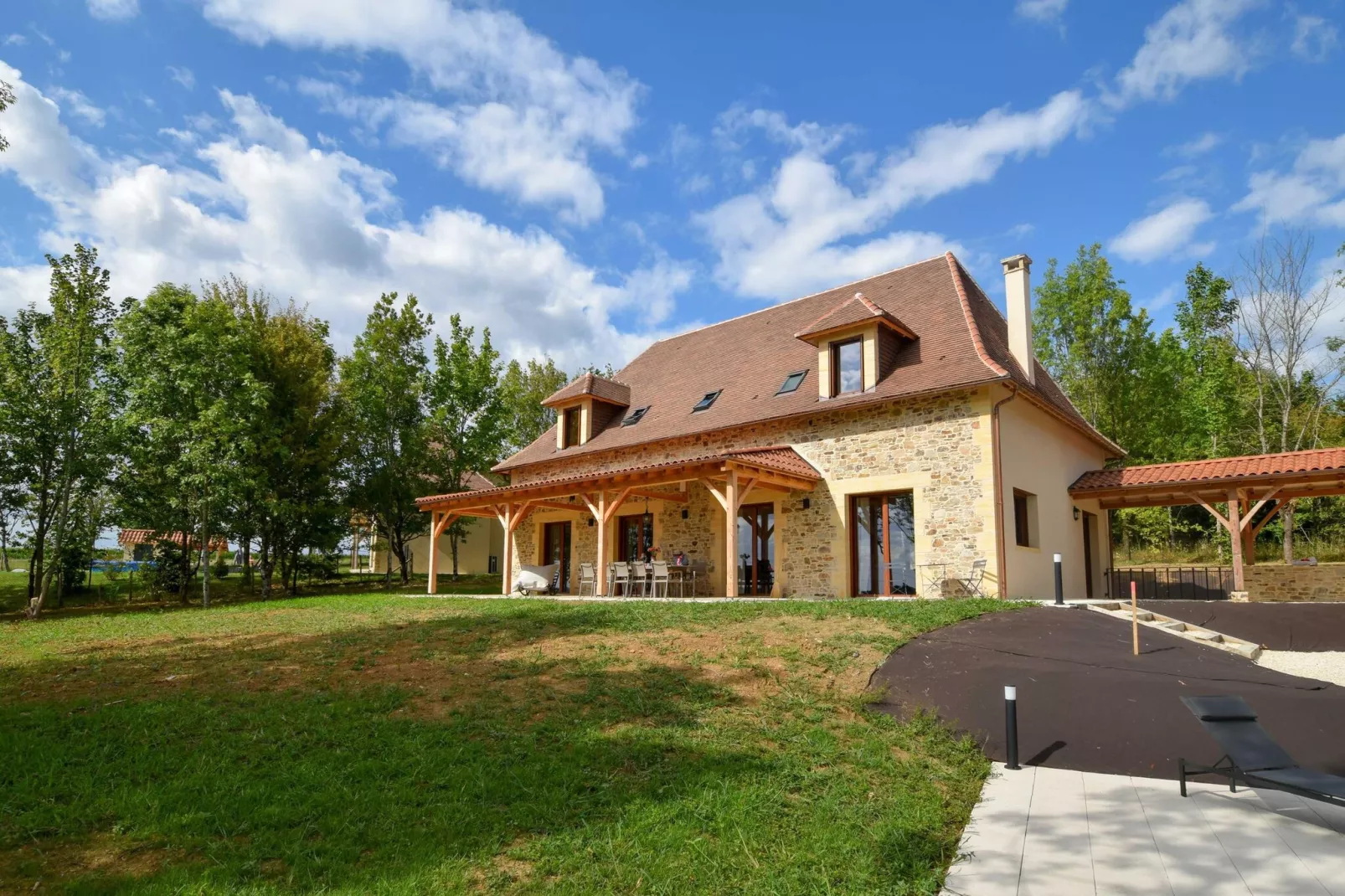 Maison Wallon - Buitenkant zomer