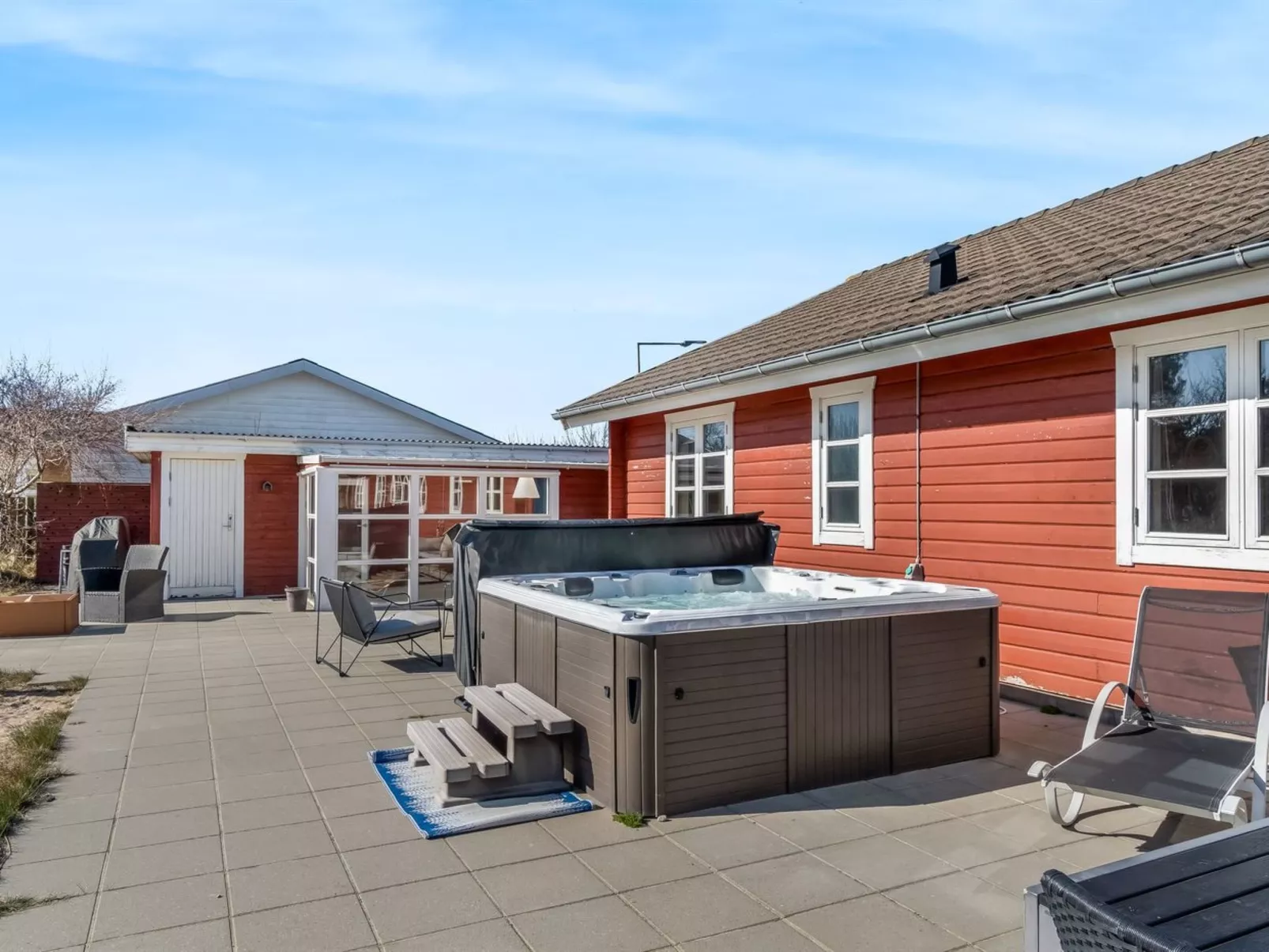 "Uolevi" - 600m from the sea - Buiten