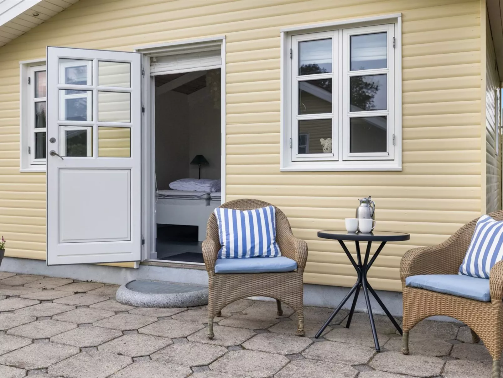 "Lenya" - 60m from the sea - Binnen