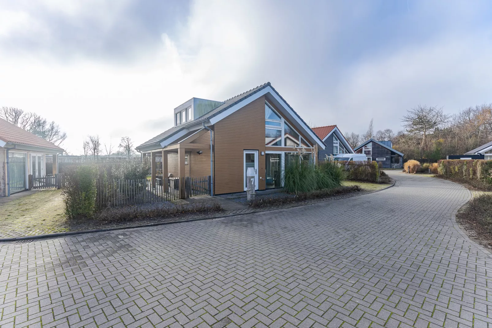 Zonnedorp 7 De Meerpaal in Renesse | Comfortable holiday house close to the beach - Buitenkant zomer