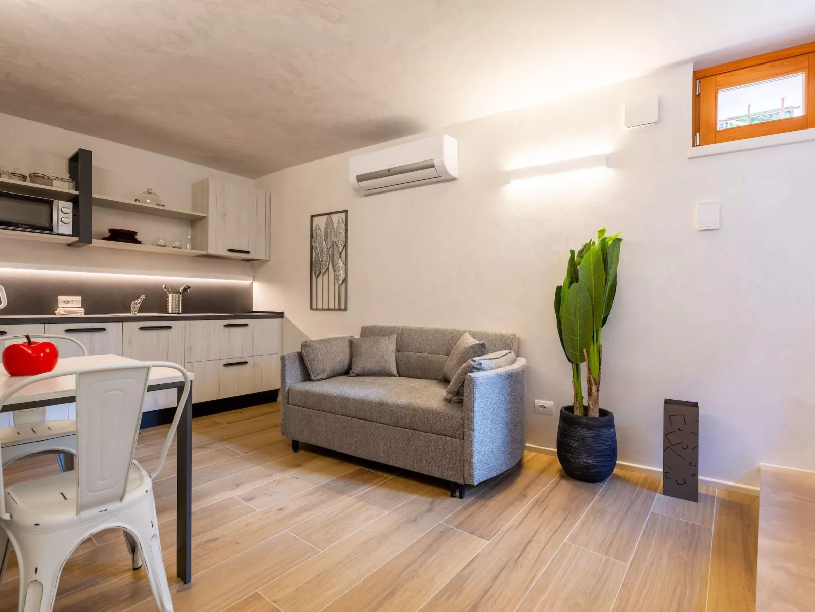 Wohnung in Voltino mit Garten - Image-tags.info