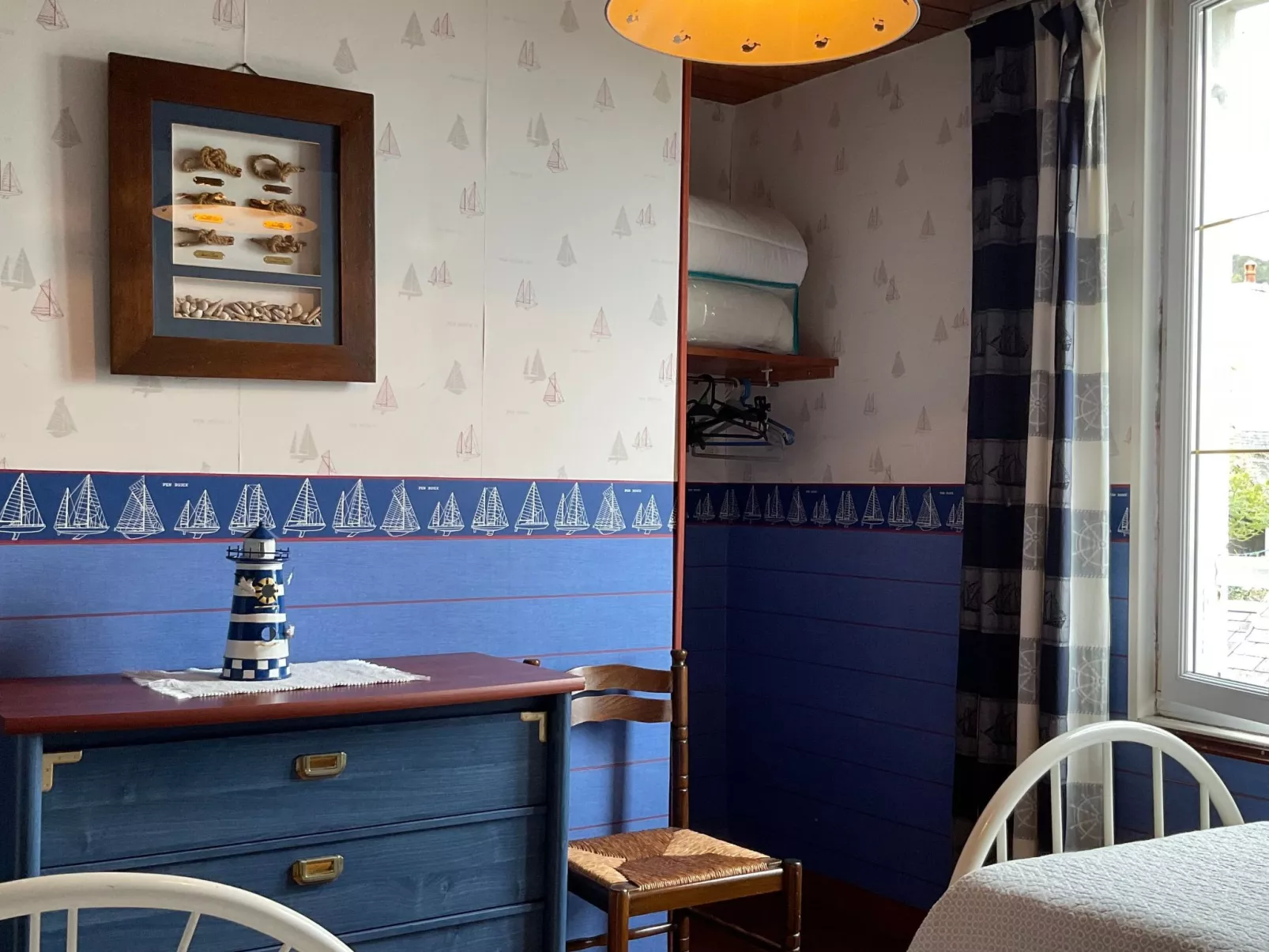 "Les flots bleus" (Die blauen Strände) - Binnen