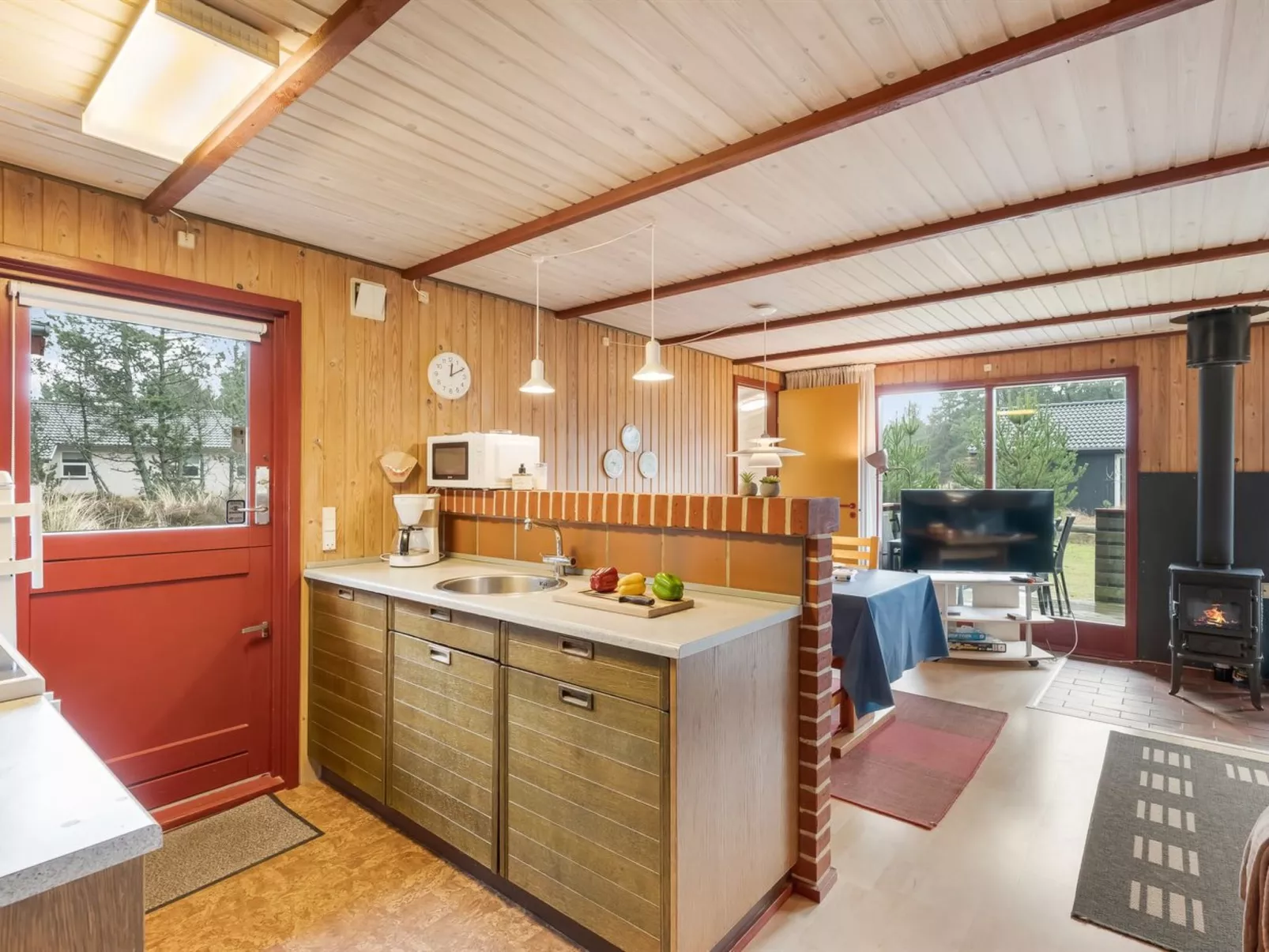 "Samine" - 1.2km from the sea - Binnen