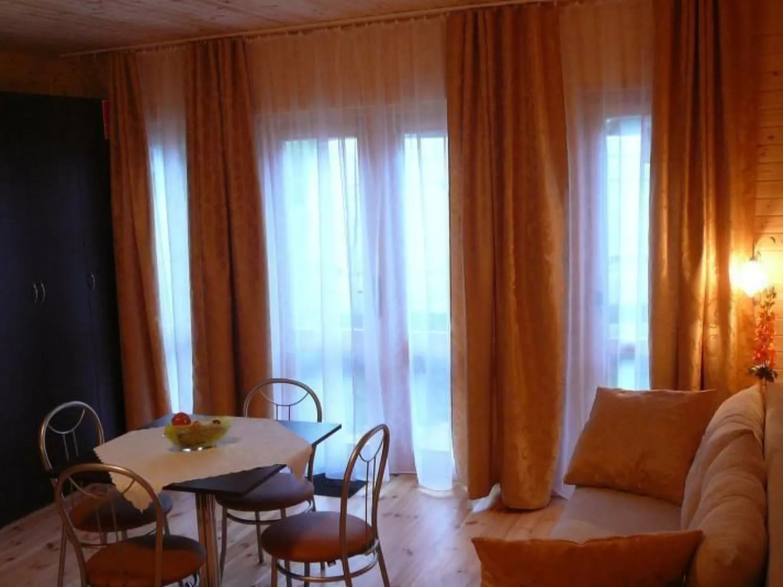 In Swarzewo mit Garten, Terrasse und Grill-Image-tags.info