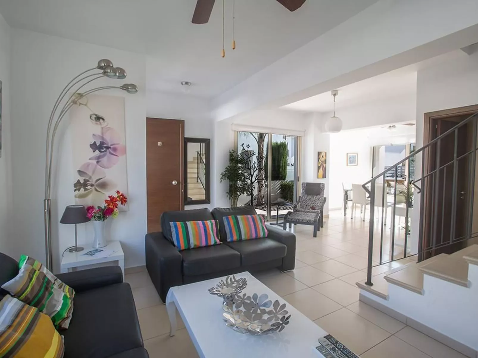 Ferienvilla PV17 mit Sonnenterrasse und Pool - Image-tags.info