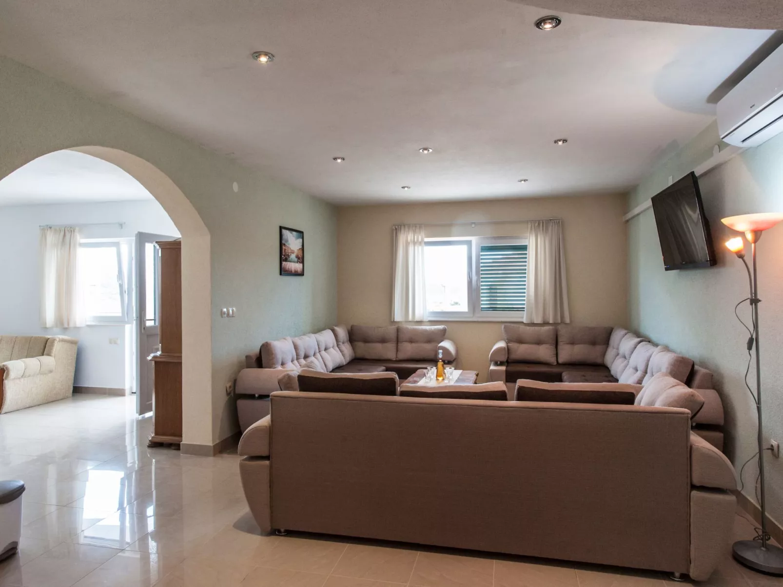 Villa "Villa Katy" mit Garten, Grill und Terrasse - Image-tags.info