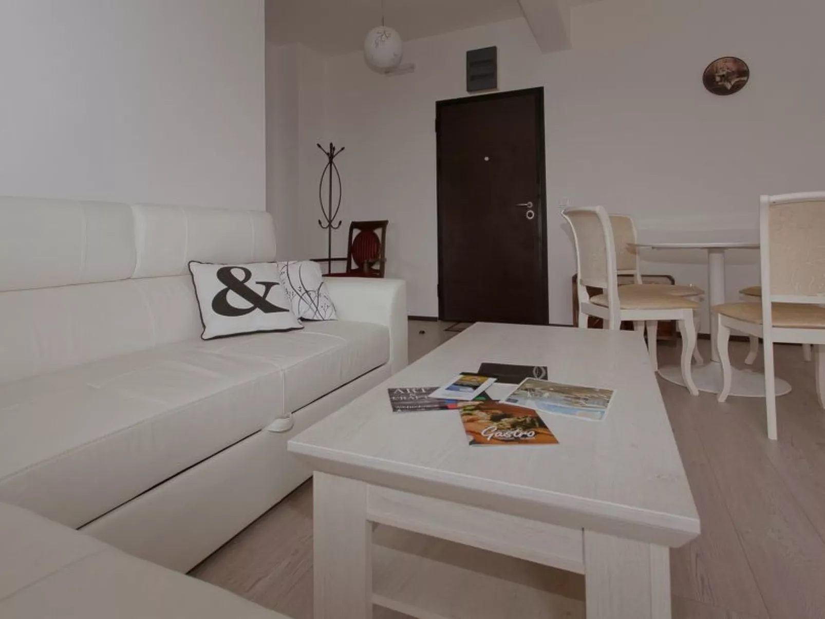 Für 4 Personen ca. 45 m&sup2; in Budva, Adriaküste Montenegro (Küste um Budva)-Image-tags.info