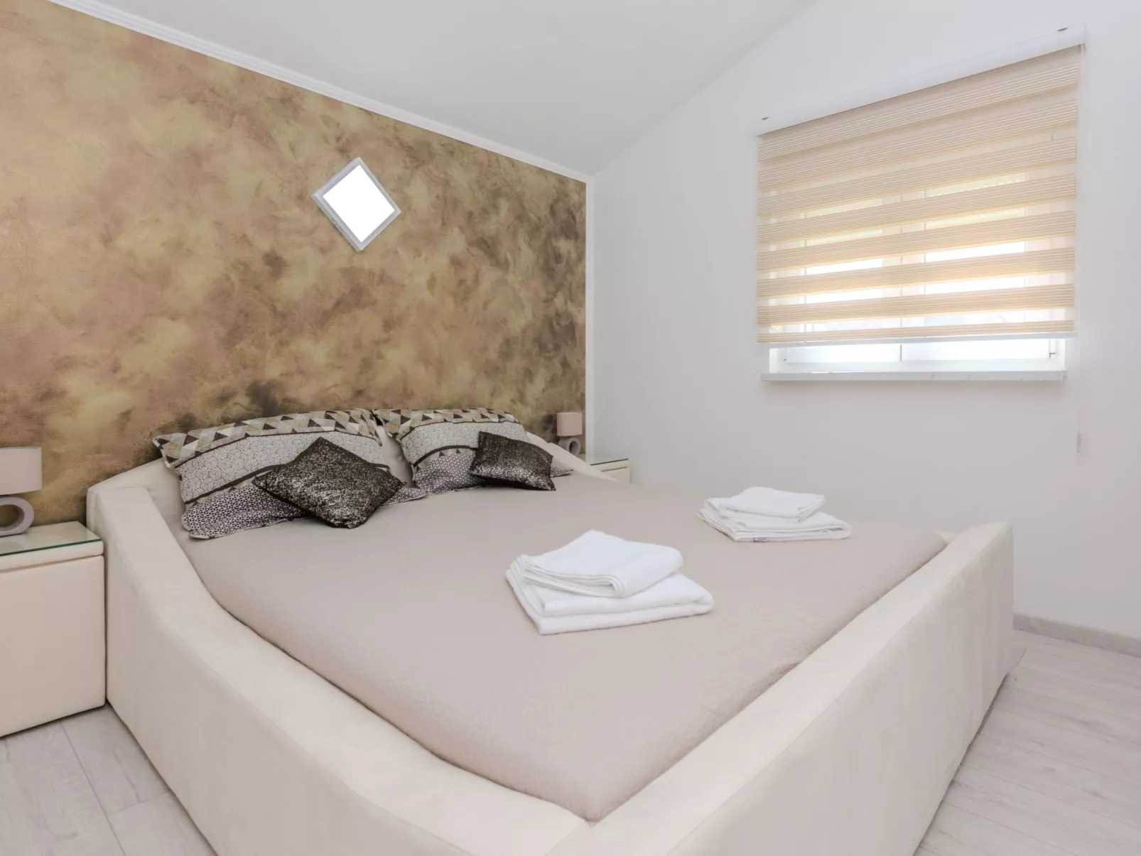 Apartment Lucica 4 - Image-tags.info