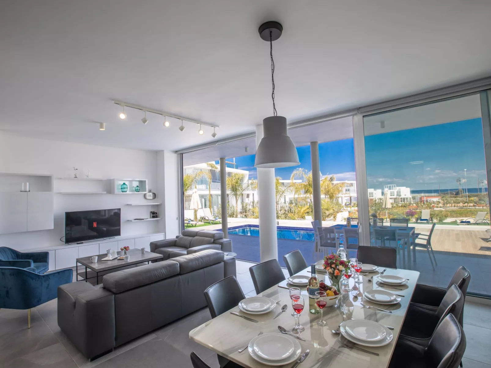 Schöne Villa Olivine Pearl OL5 mit Garten - Image-tags.info