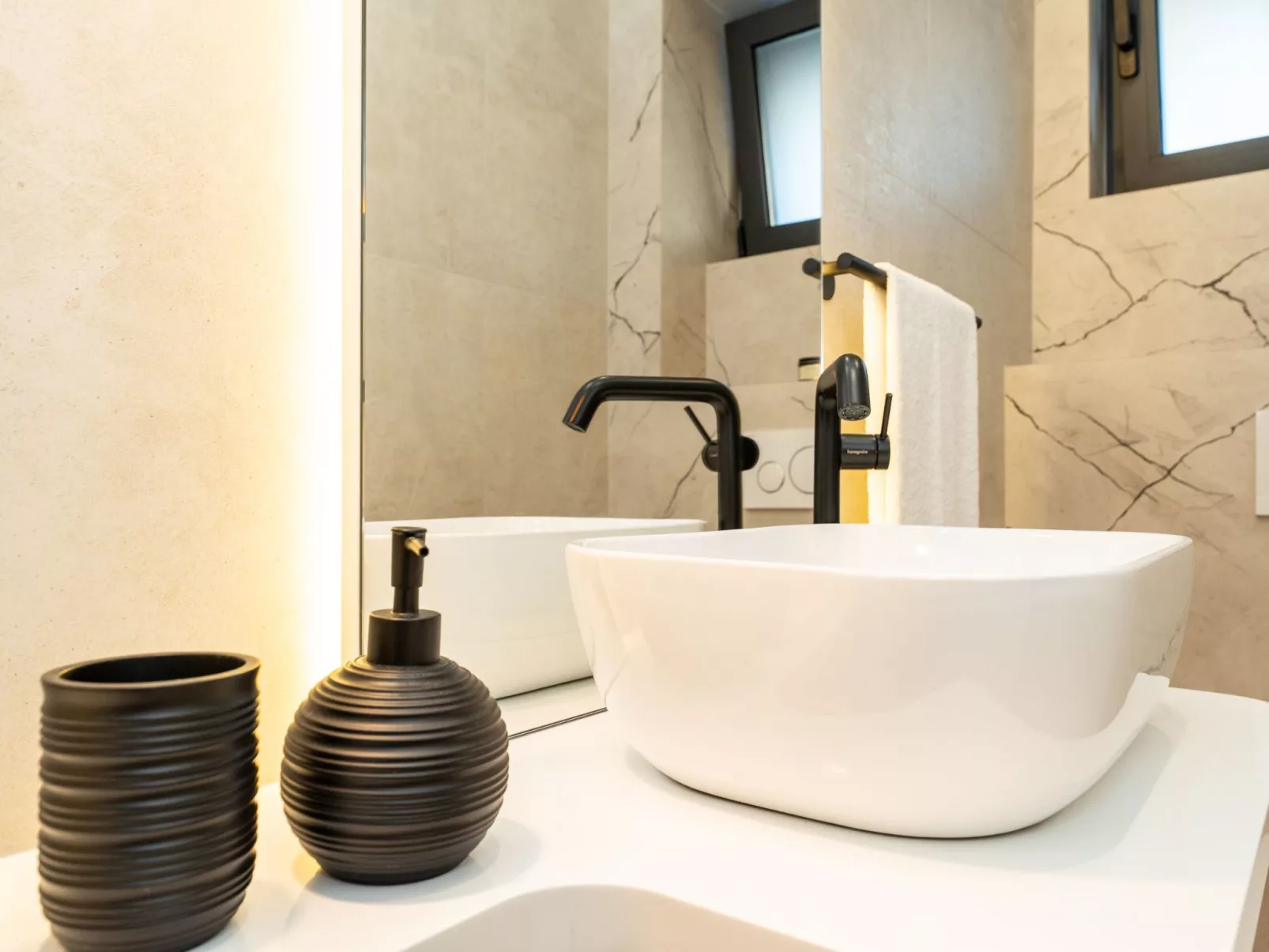 Zwei-Schlafzimmer-Wohnung Dantela mit privatem Pool - Binnen