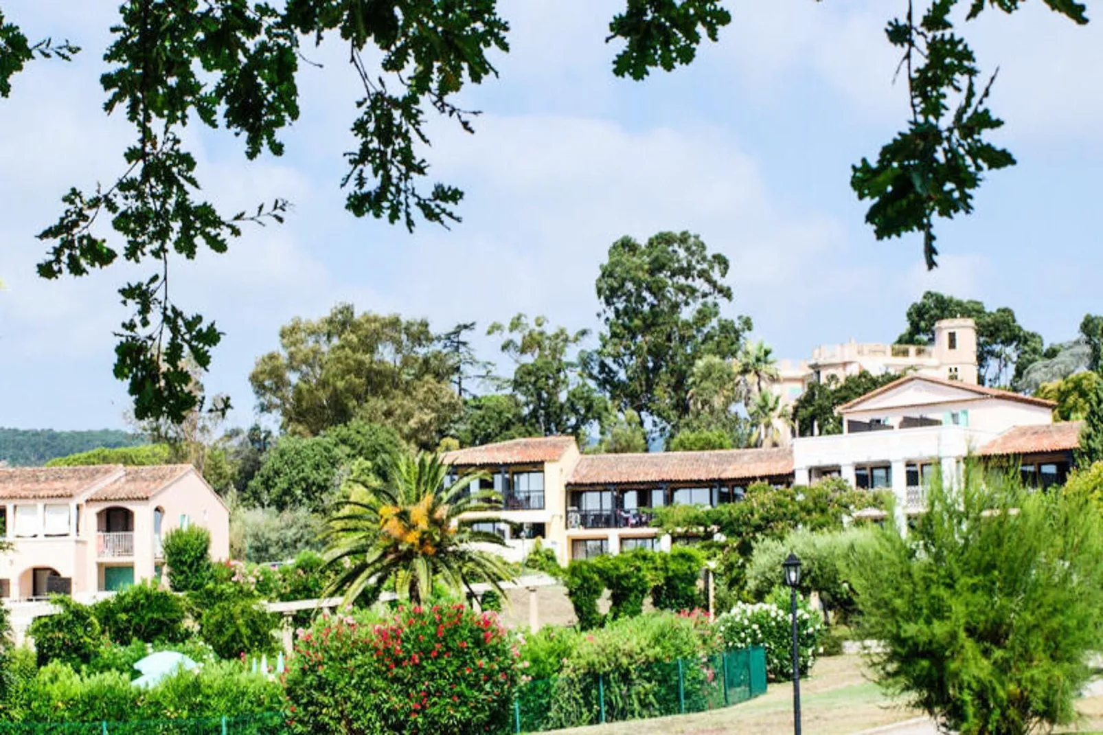 Résidence Les Parcs de Grimaud - maeva Home-Buitenkant zomer