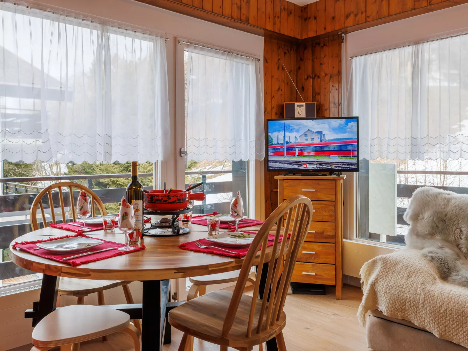 Ramuges 37A - Binnen