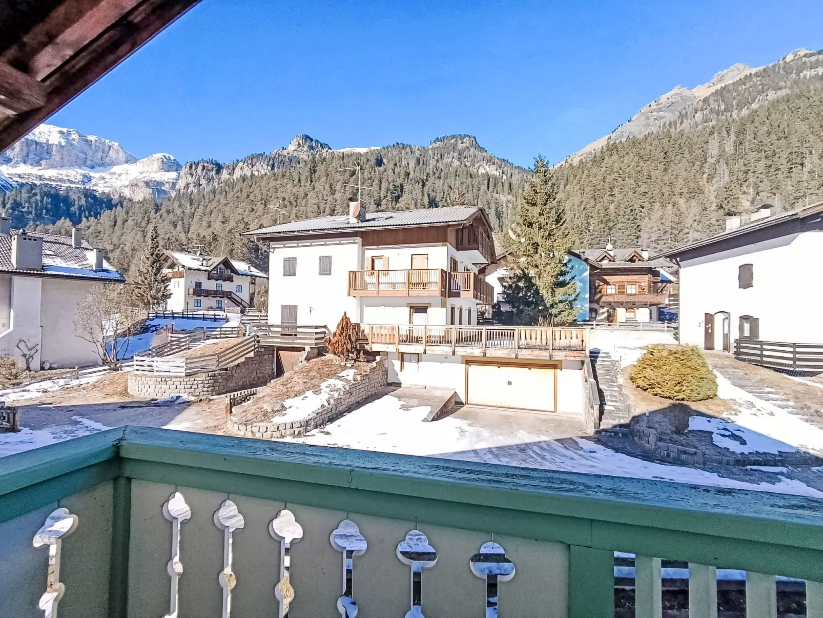 Cesa sot Larsec - Buiten