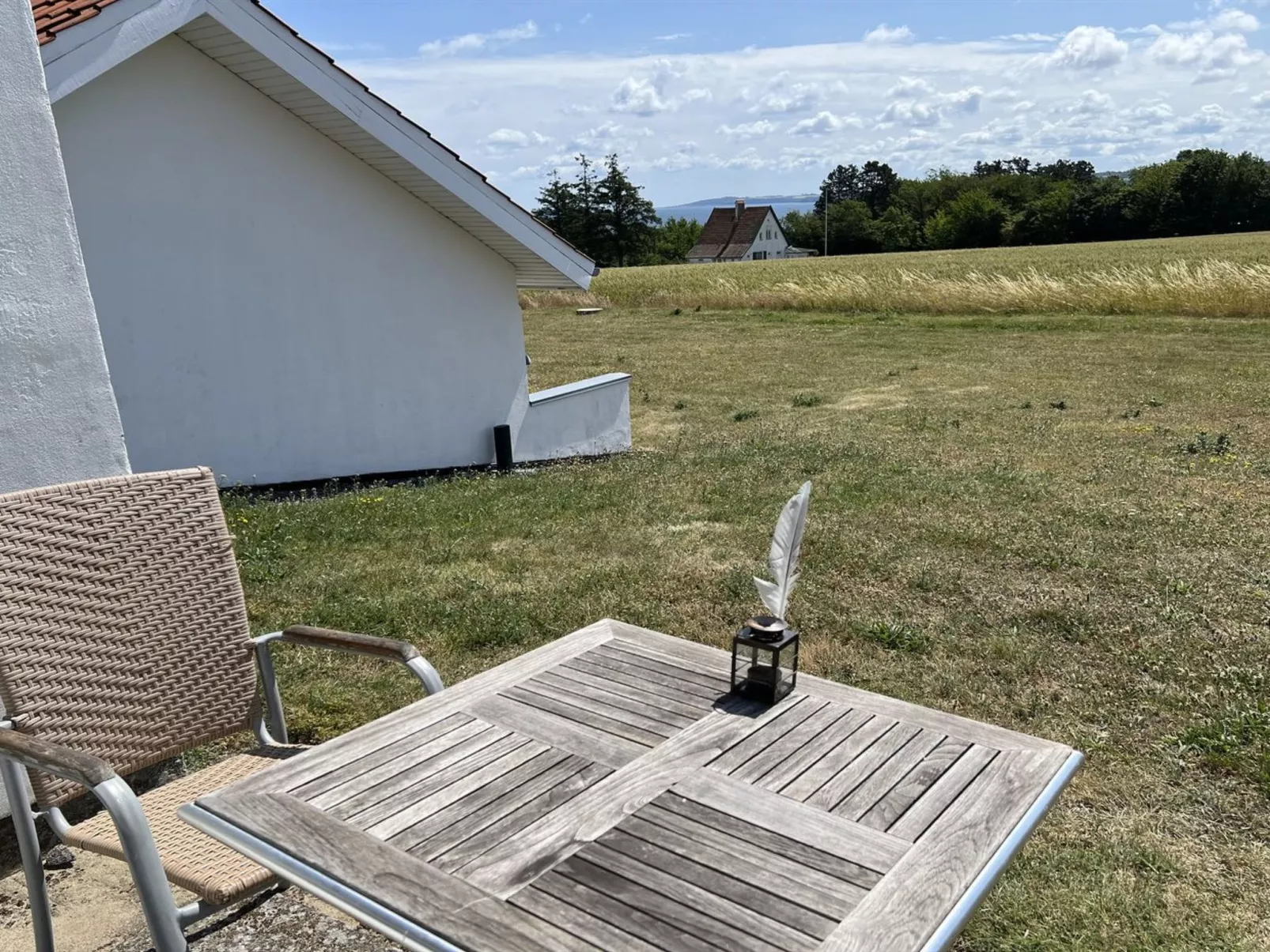 "Kirsti" - 300m from the sea - Buiten