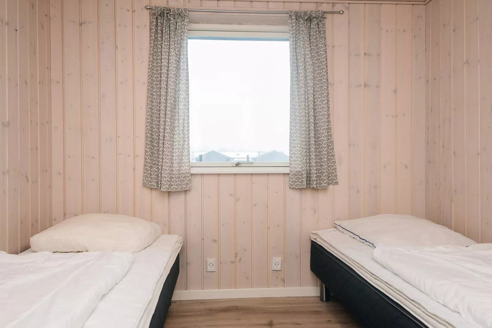 Zomerhuis met zwembad, sauna-Binnen