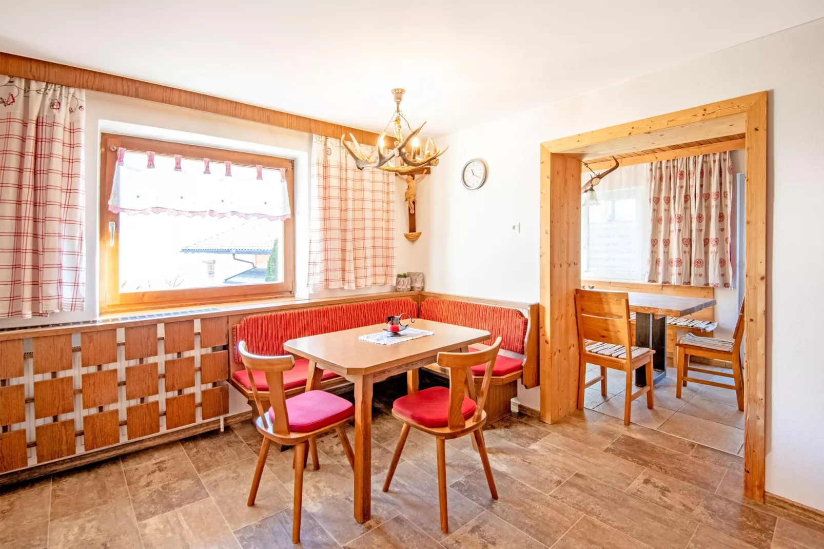 Ferienhaus Marienbergl - 10 Personen-Eetkamer