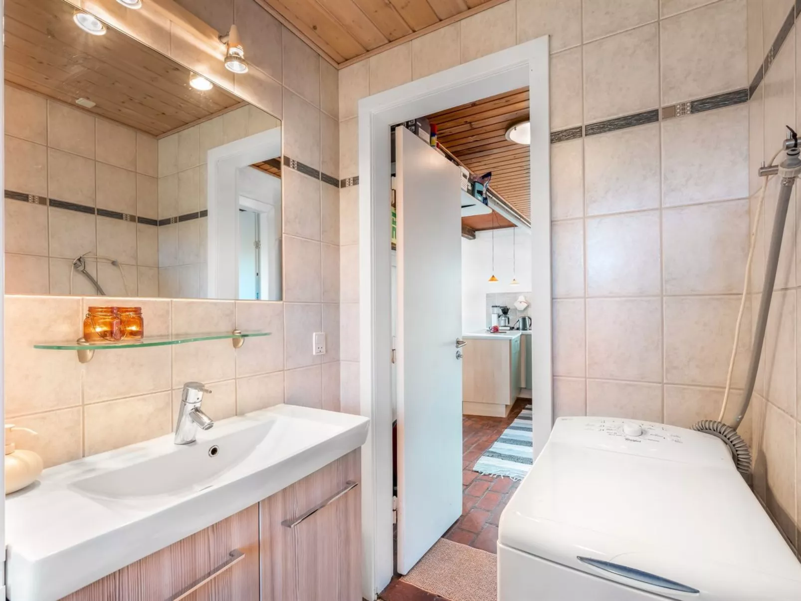 "Trugot" - 450m to the fjord-Binnen