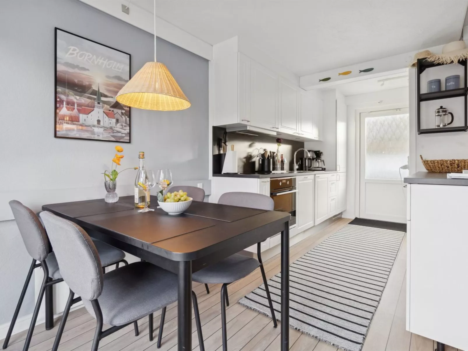 "Majvi" - 300m from the sea - Binnen