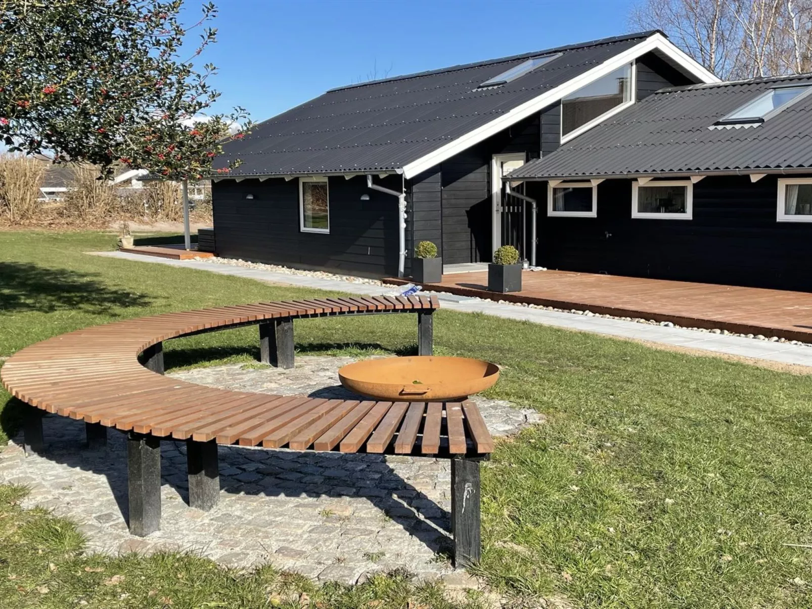 "Flicka" - 275m from the sea-Buiten