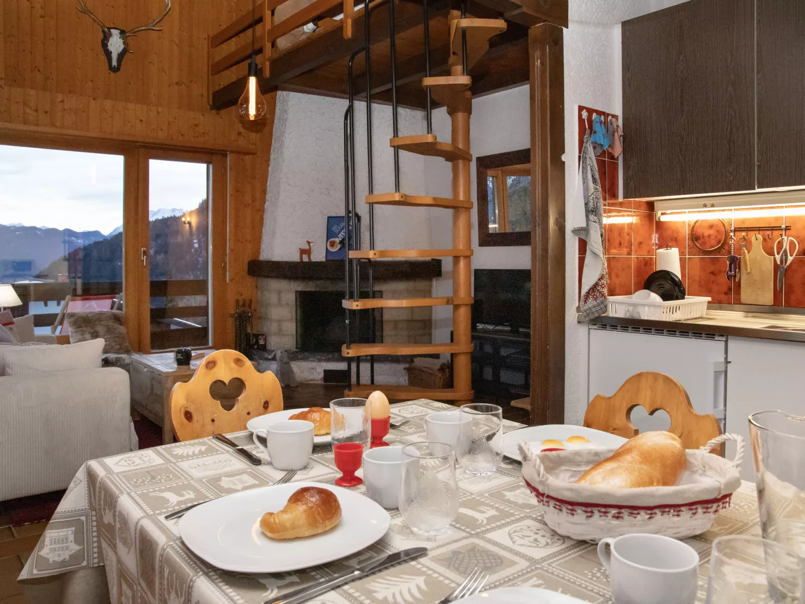 Beau Site No 21 - Binnen