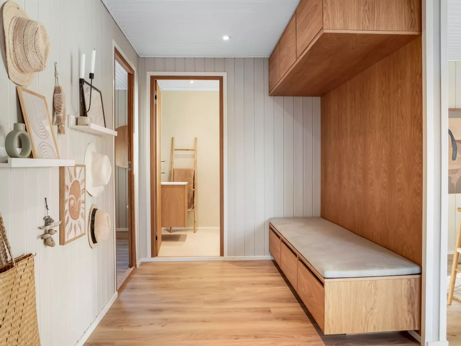 "Kiina" - 100m from the sea - Binnen