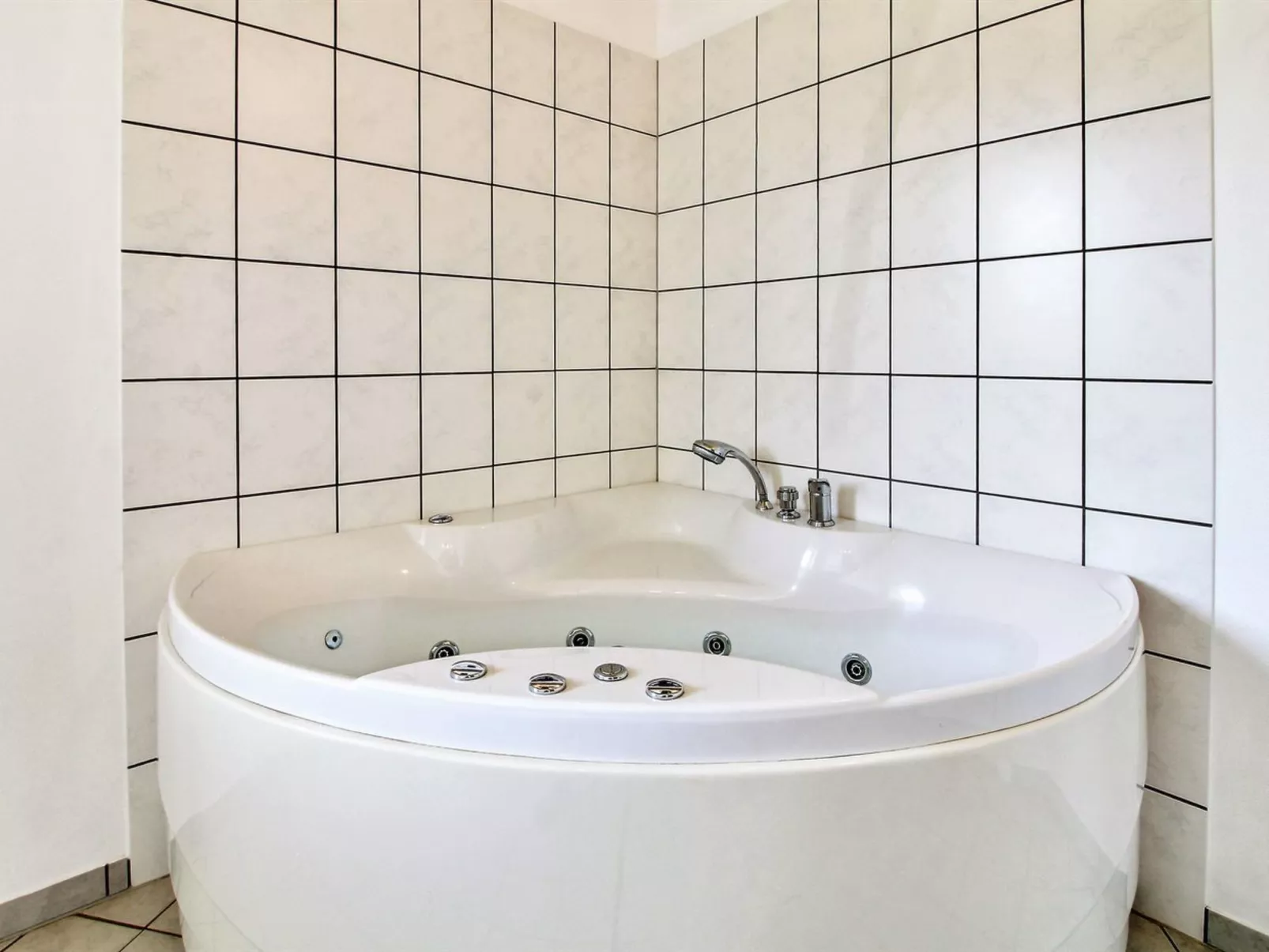 "Jani" - 25km from the sea - Binnen