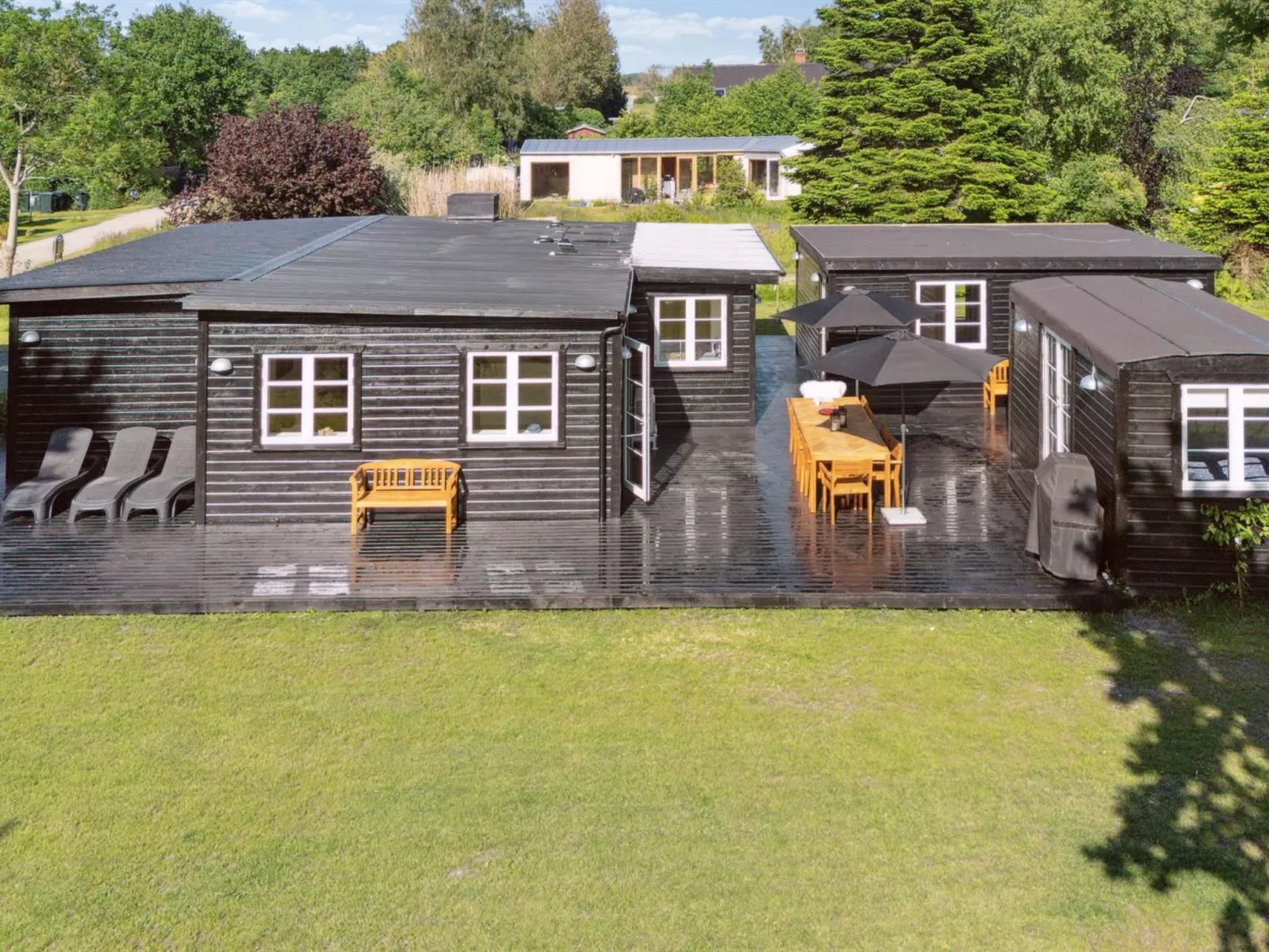 "Thrym" - 2.5km from the sea - Buiten