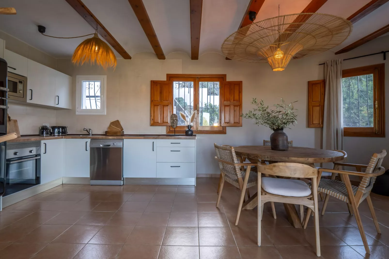 Villa Vista Pedreguer-Eetkamer