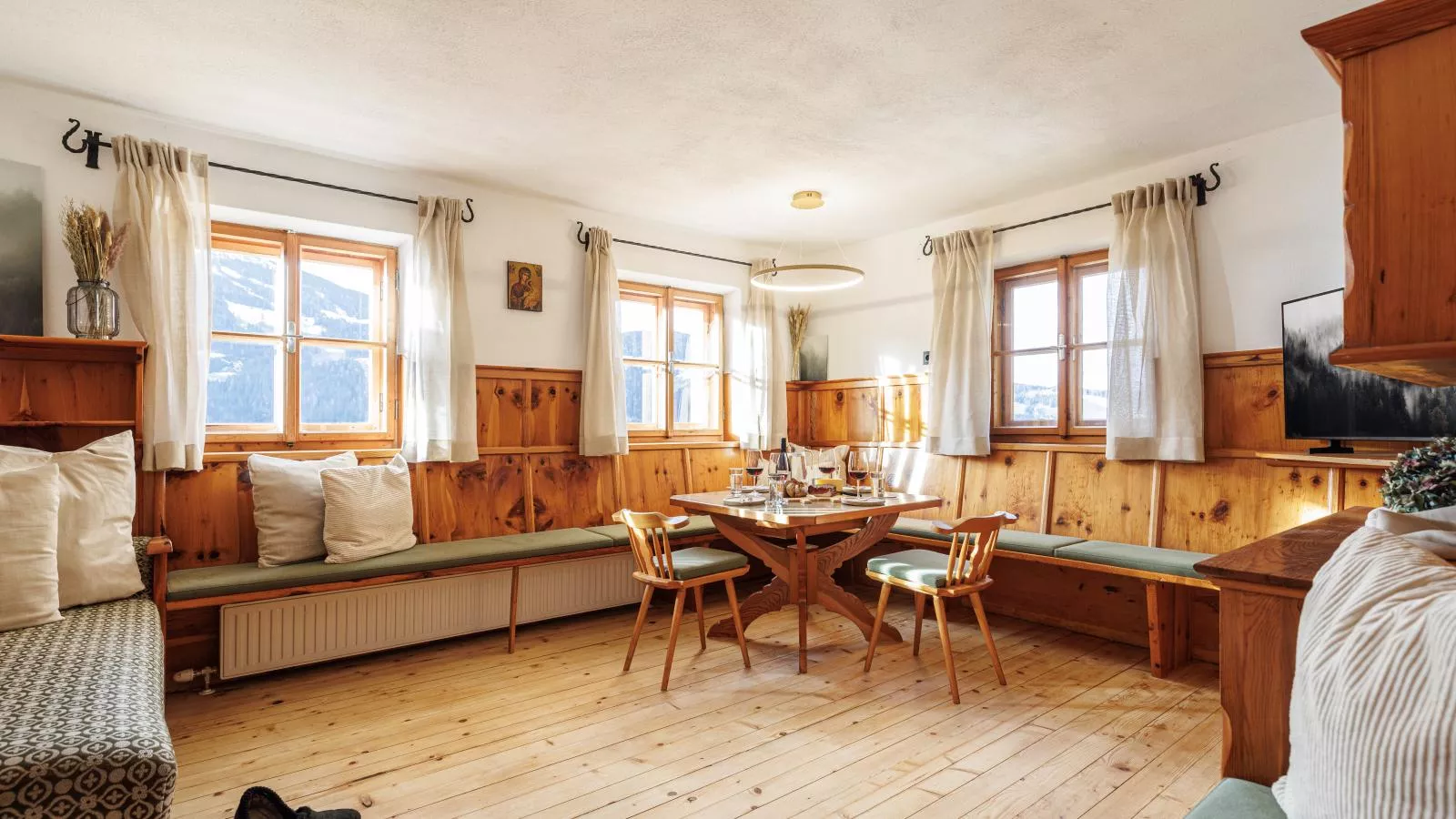 Tirola Hütte-Woonkamer